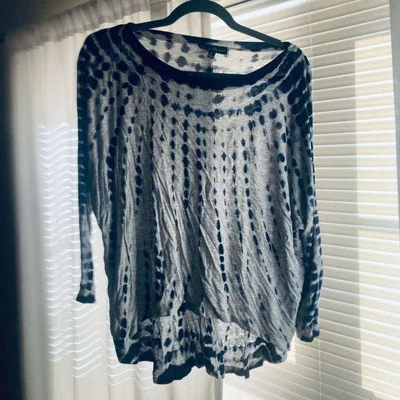 Gray and Navy Tye Dye Top - Picture 1 of 4